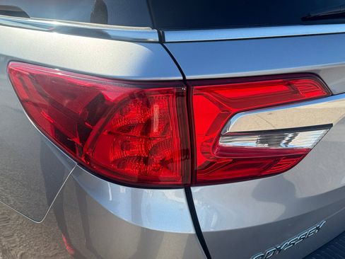 Used 2018 Honda Odyssey EX-L image 16