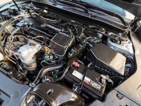 Used 2017 Acura TLX w/ Technology Package image 27