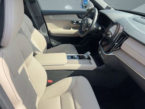 New 2026 Volvo XC90 B6 Plus w/ Protection Package Premier image 30