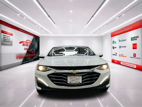 Used 2022 Chevrolet Malibu LT image 2