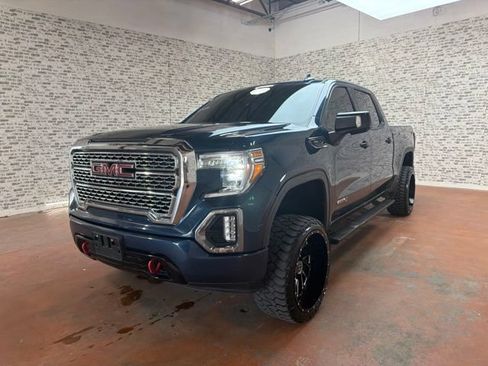 Used 2019 GMC Sierra 1500 AT4 w/ AT4 Preferred Package AWD/4WD image 3