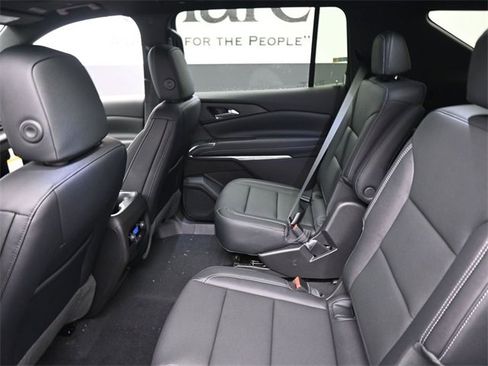 New 2026 Chevrolet Traverse LT w/ Sun and Wheel Package image 10