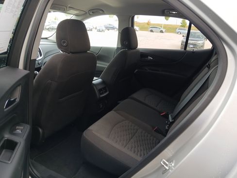 Used 2021 Chevrolet Equinox LT image 9