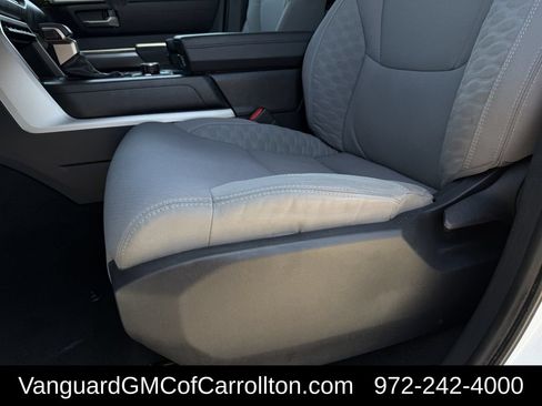 Used 2022 Toyota Tundra SR5 AWD/4WD image 28