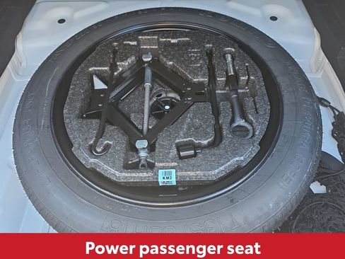 Used 2025 Genesis G70 2.5T image 15