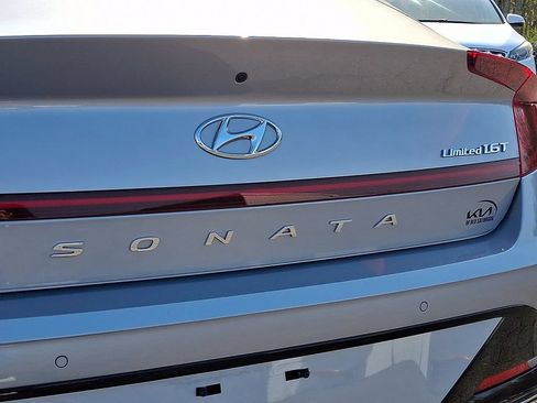 Used 2023 Hyundai Sonata Limited w/ Preferred Accessory Package FWD image 31