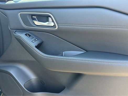 New 2026 Nissan Rogue Platinum w/ Platinum Premium Package AWD/4WD image 13
