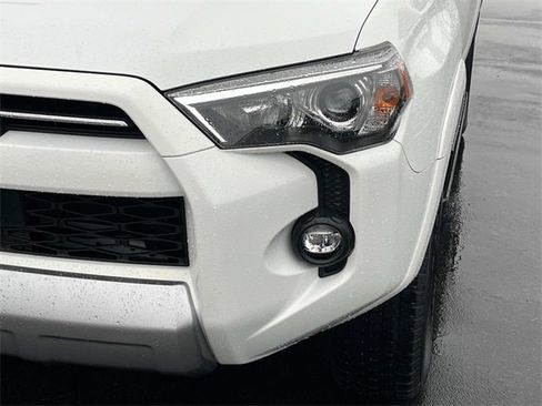 Used 2024 Toyota 4Runner TRD Off-Road image 10