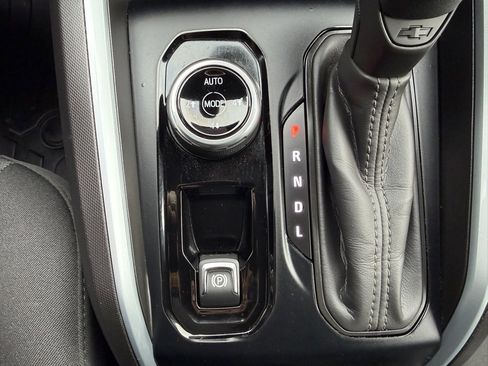 Used 2024 Chevrolet Colorado Trail Boss image 22