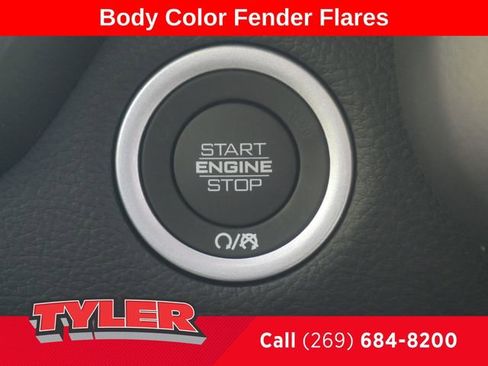 New 2026 RAM 1500 4x4 Crew Cab image 30