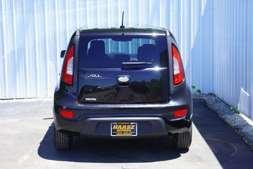 Used 2013 Kia Soul FWD image 5