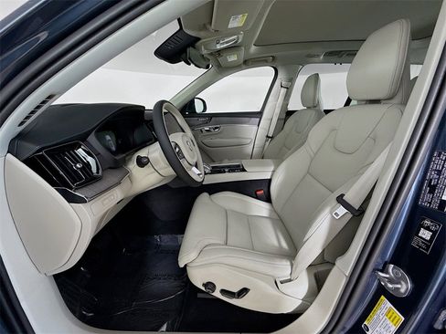 New 2026 Volvo XC90 T8 Ultra w/ Protection Package Premier image 22