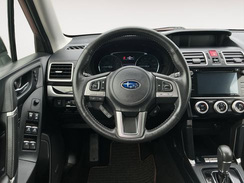 Used 2018 Subaru Forester 2.5i Touring w/ Popular Package #3B image 12