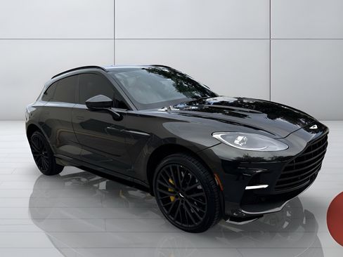 Used 2024 Aston Martin DBX 707 AWD/4WD image 7