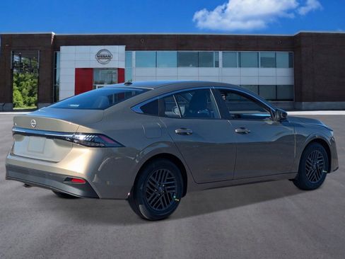 New 2026 Nissan Sentra SV image 5