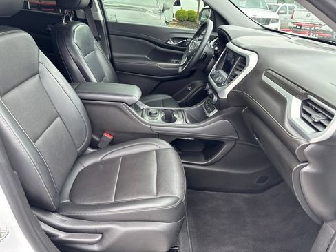 Used 2023 GMC Acadia SLT FWD image 50