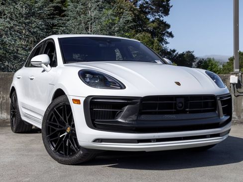 Certified 2023 Porsche Macan GTS AWD/4WD image 9
