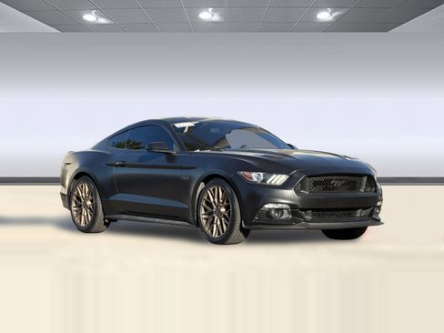 Used 2017 Ford Mustang GT w/ GT Performance Package image 6
