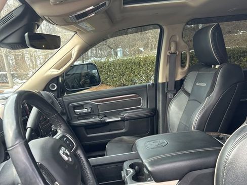 Used 2019 RAM 2500 Laramie image 27