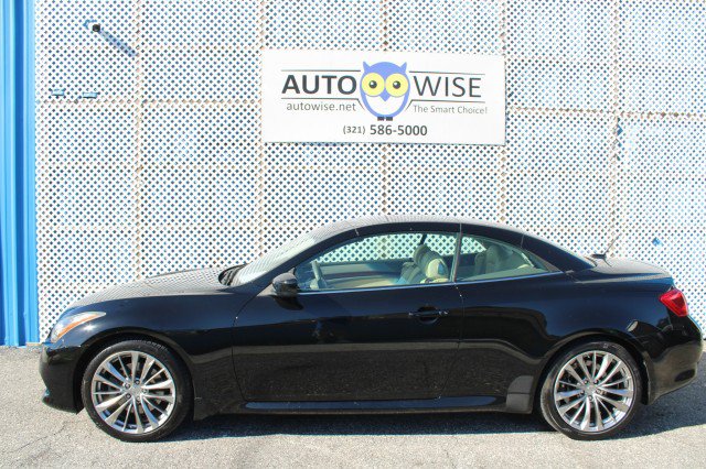 Used 2011 INFINITI G37 Convertible w/ Premium Pkg RWD image 8