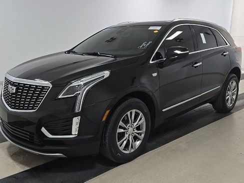 Used 2021 Cadillac XT5 Premium Luxury FWD image 2