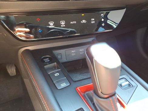 Used 2025 Nissan Kicks SR FWD image 23