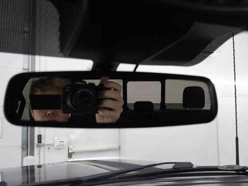 Used 2022 Ford F350 Lariat w/ Black Appearance Package AWD/4WD image 63