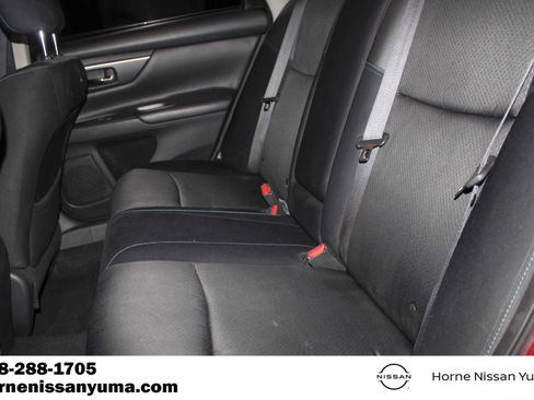 Used 2016 Nissan Altima 2.5 SR FWD image 5