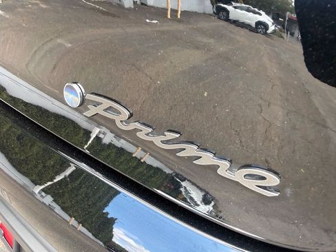 Used 2024 Toyota Prius Prime FWD image 8