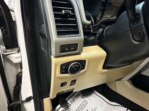 Used 2018 Ford F250 Lariat image 26