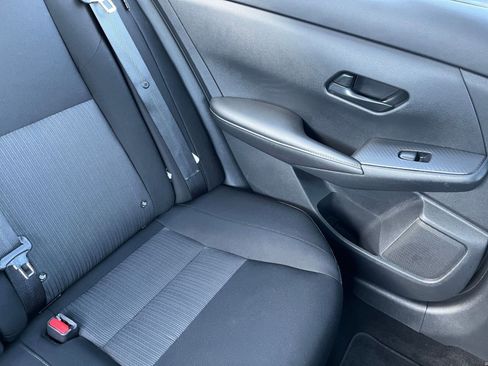 Used 2025 Nissan Sentra SV image 35