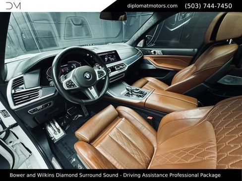 Used 2020 BMW X7 M50i AWD/4WD image 17