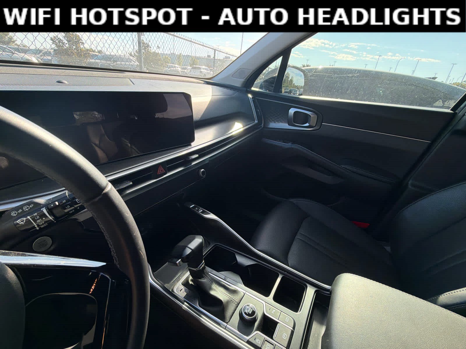 Used 2025 Kia Sorento S w/ Panoramic Sunroof Package FWD image 8