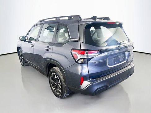 Used 2025 Subaru Forester AWD/4WD image 6