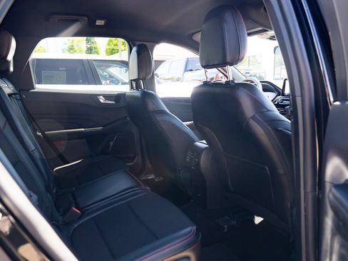 Used 2025 Ford Escape ST-Line Select AWD/4WD image 22