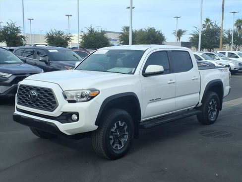 Certified 2020 Toyota Tacoma TRD Off-Road image 12