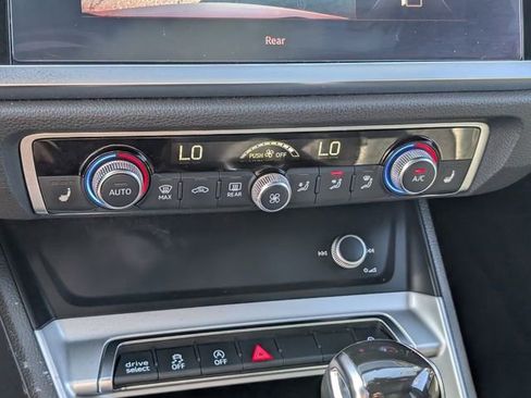 Used 2020 Audi Q3 2.0T Premium image 20