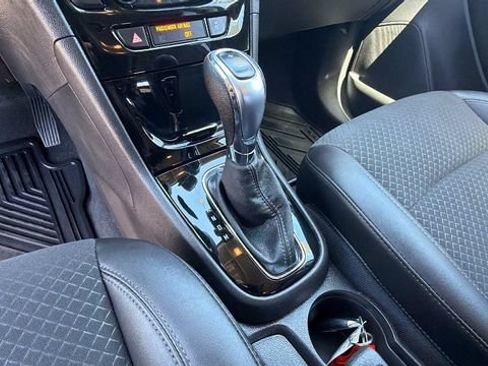 Used 2022 Buick Encore Preferred w/ Safety Package AWD/4WD image 24