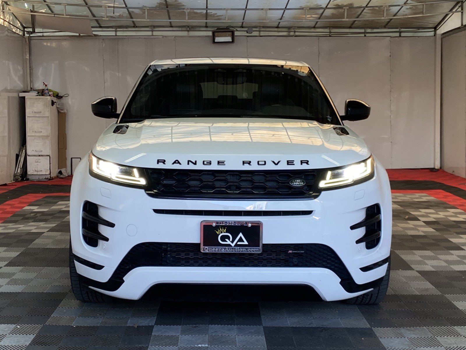 Used 2023 Land Rover Range Rover Evoque R-Dynamic SE AWD/4WD image 2