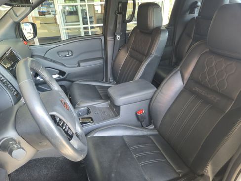 Used 2022 Nissan Frontier PRO-4X w/ Pro-4X Premium Package AWD/4WD image 49