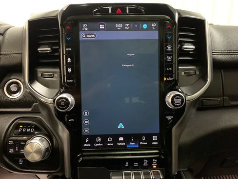 Used 2023 RAM 1500 Laramie AWD/4WD image 9