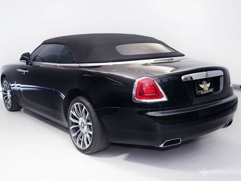Used 2018 Rolls-Royce Dawn RWD image 6