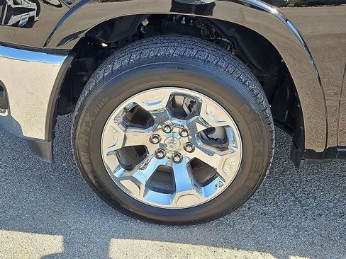 Used 2025 RAM 1500 Big Horn RWD image 13