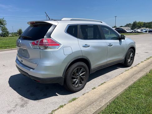 Used 2016 Nissan Rogue SL image 5