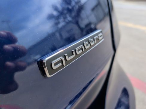 Certified 2025 Audi Q3 2.0T Premium w/ Convenience Package image 39