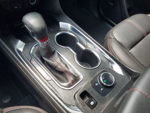 Certified 2023 Chevrolet Traverse RS FWD image 30