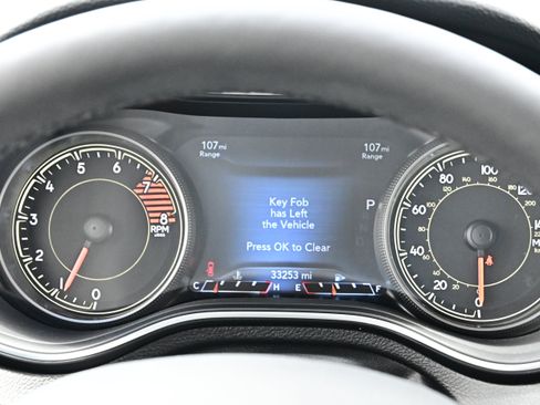 Used 2022 Jeep Cherokee Trailhawk w/ Sun, Sound & Nav Group AWD/4WD image 22