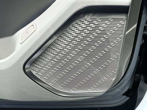 New 2026 Buick Enclave Avenir w/ Super Cruise Package FWD image 25