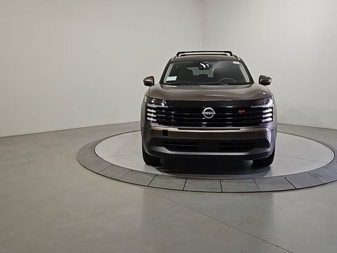 New 2025 Nissan Kicks SR image 8