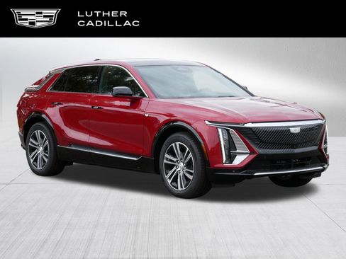 New 2026 Cadillac Lyriq Premium Luxury w/ LPO, Floor Liner Package AWD/4WD image 1